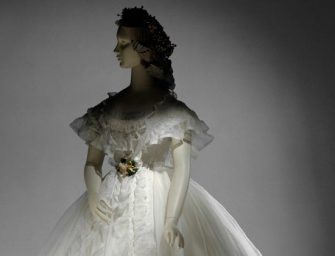 Istoria rochiei de mireasa
