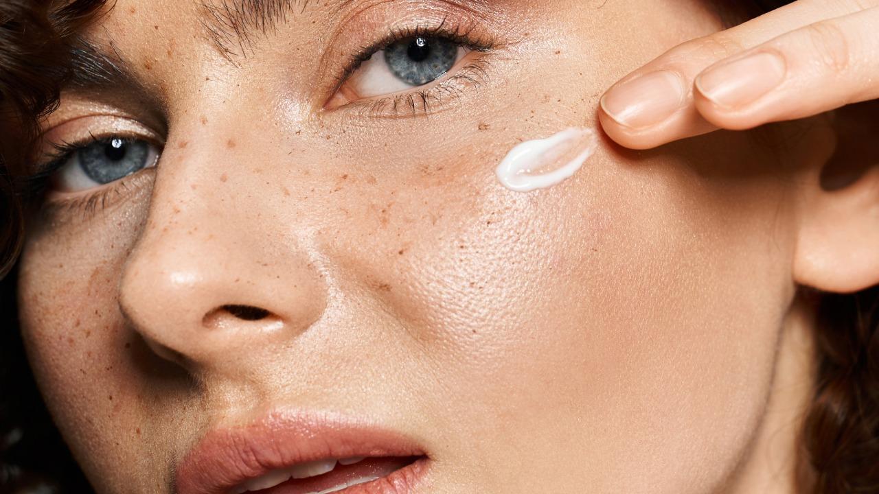 Impactul cosmeticelor coreene asupra pielii sensibile sau cu afecțiuni