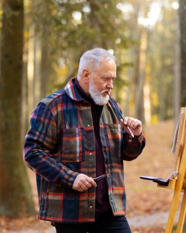 Ce activități recreative sunt oferite într-un cămin de bătrâni?